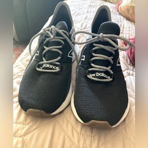 Ladies New Balance Roav Gum Soles